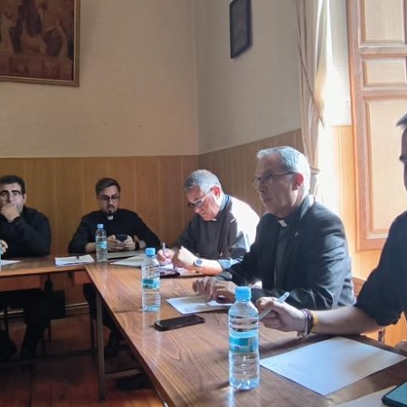 Reunión del Consejo Presbiteral en el antiguo convento de las Marinas