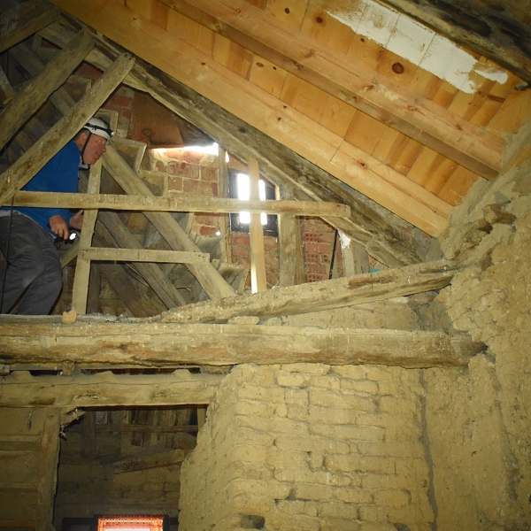 Comienzan la rehabilitación en la Iglesia de San Pedro de Villalpando