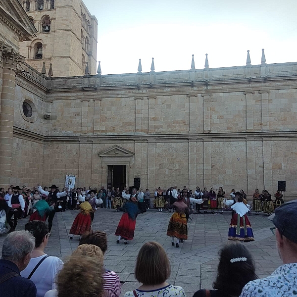 Fiesta en la catedral de Zamora