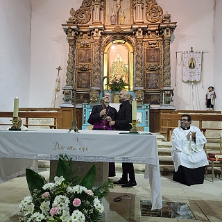 Sayago arropa al obispo en el inicio de la visita pastoral